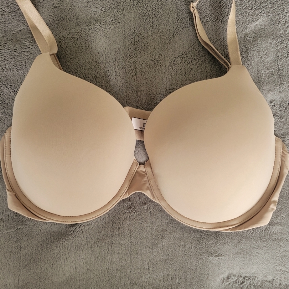 Victoria's Secret T-shirt/push up/full coverage bra 36D